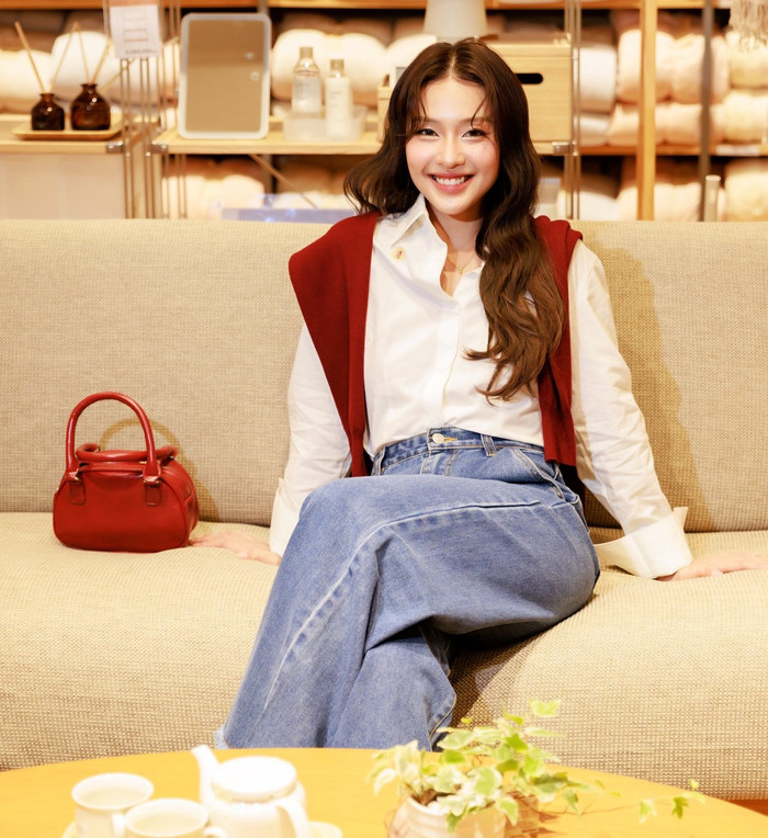 Giai đoạn đầu sự nghiệp, Khả Ngân thường xuyên nhận phản hồi trái chiều về khả năng diễn xuất. Ảnh: FBNV