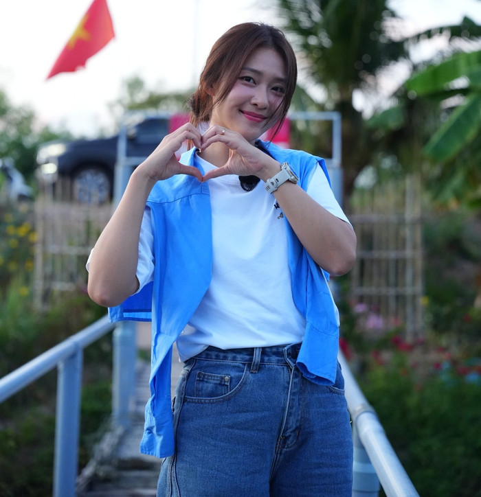 Khả Ngân đã chứng minh sự tiến bộ qua hai dự án của VFC. Ảnh: FBNV