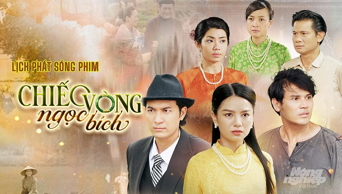 Với rating 4,8%, Chiếc Vòng Ngọc Bích là một trong những tác phẩm mở đầu cho xu hướng phim xưa trên truyền hình năm 2025. Phim khai thác bi kịch gia tộc và những bí mật kéo dài nhiều năm, thu hút người xem bằng không khí hoài niệm và diễn xuất chắc tay của dàn diễn viên.