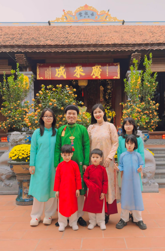 Gia đình đông con của Vượng Râu, 'lộc trời' mà nam nghệ sĩ luôn trân trọng