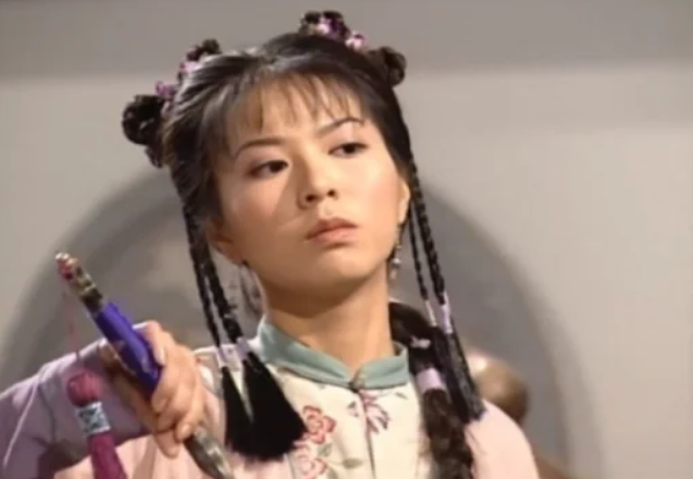 Viên Tử Y, nữ hiệp xinh đẹp, võ công cao cường nhưng gây tranh cãi nhất Phi Hồ Ngoại Truyện