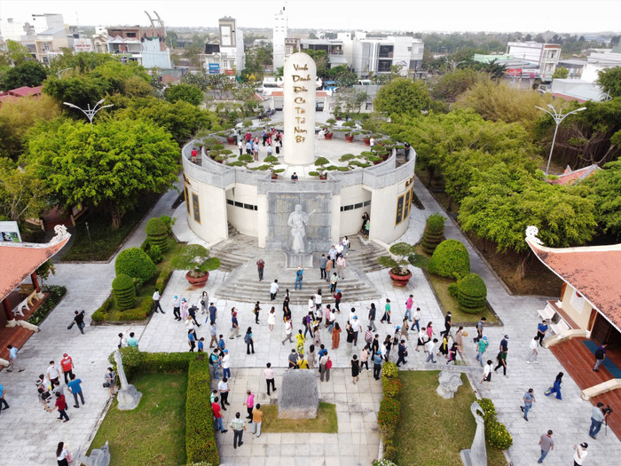 Khu lưu niệm nghệ thuật Đờn ca tài tử Nam Bộ và nhạc sĩ Cao Văn Lầu