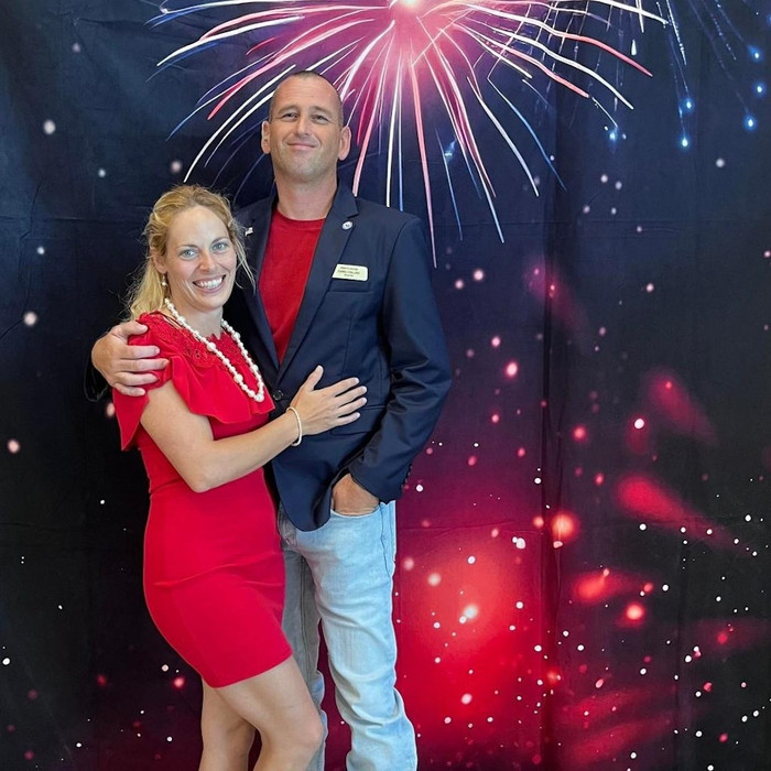 Nghi ngờ chồng ngoại tình, vợ lén kiểm tra điện thoại thì phát hiện sự việc chấn động Ảnh 2