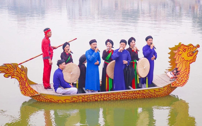 Những lễ hội độc đáo trong dịp Tết Nguyên đán tại quê hương Hoà Minzy Ảnh 2