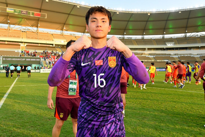 Li Hao không thể sắm vai người hùng. Ảnh: AFC