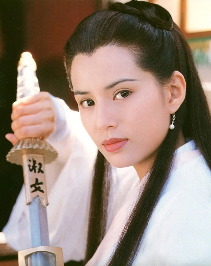 Phiên bản được yêu thích nhưng mang nét trưởng thành, thiếu sự non nớt của Tiểu Long Nữ nguyên tác