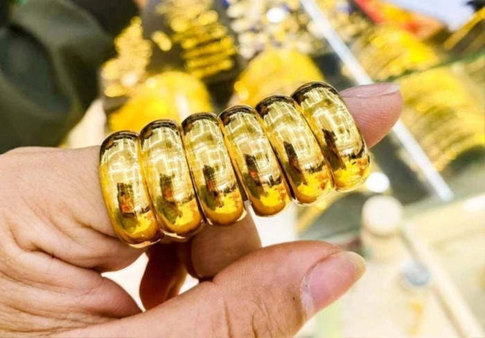 Giá vàng hôm nay (25/1): Vàng nhẫn khiến thị trường 'sốc giá' Ảnh 2