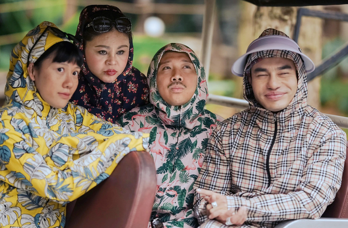 Bộ Tứ Báo Thủ mang đậm tinh thần giải trí Tết nhưng hạn chế về chiều sâu nghệ thuật