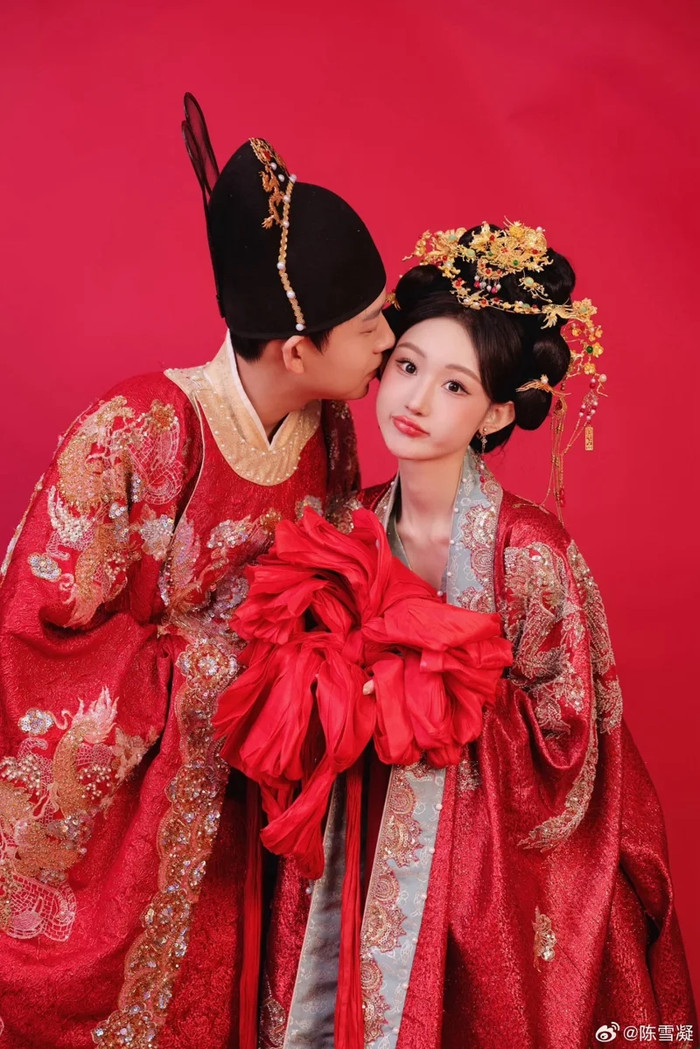 Vừa kết hôn 7 ngày, chồng đại gia của nữ ca sĩ lộ tin nhắn ngoại tình gây sốc Ảnh 3