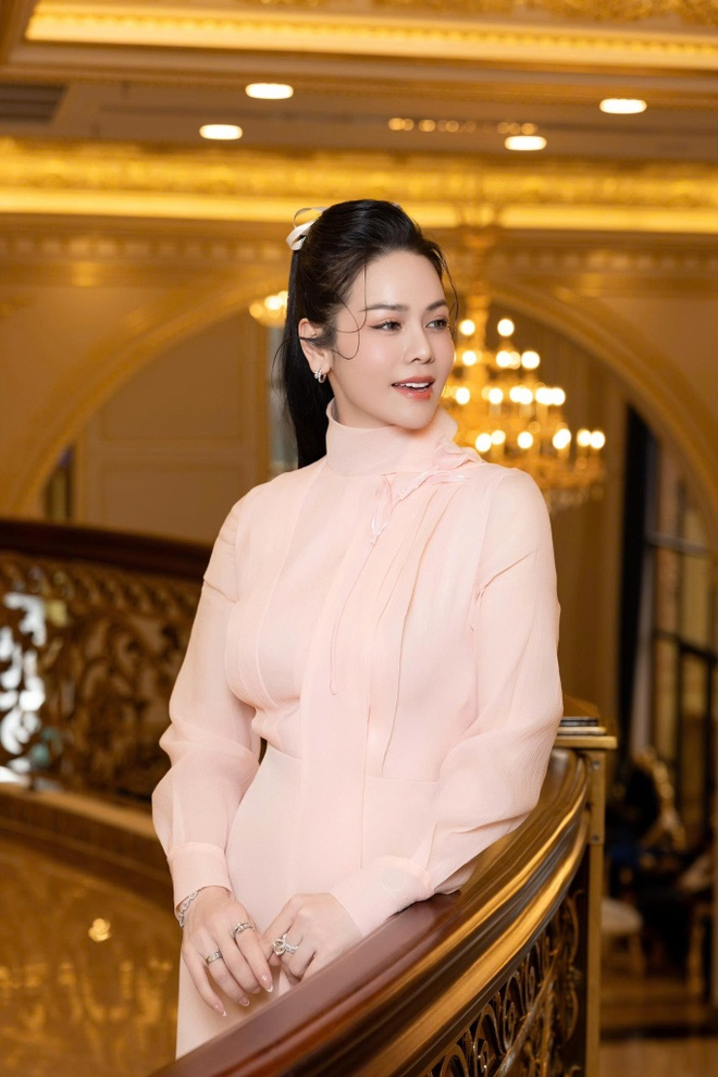 Câu chuyện của Nhật Kim Anh là lời cảnh tỉnh cho giới nghệ sĩ.