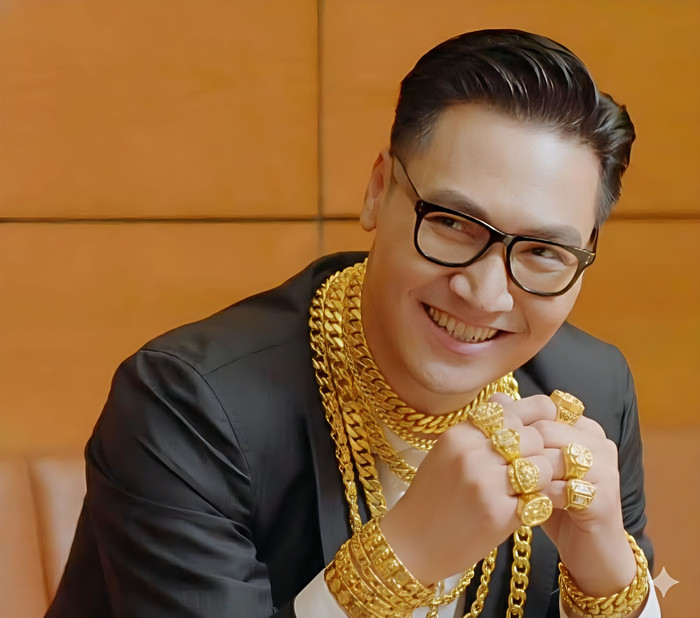 Khoảnh khắc Mạnh Tường khoe vàng trên trang cá nhân (Ảnh: FBNV).