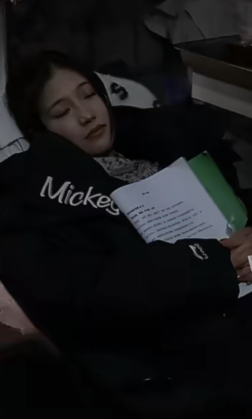 Nữ diễn viên phim ngắn Lý An Na quay liền 48 bộ phim trong một năm, không nghỉ ngày nào.