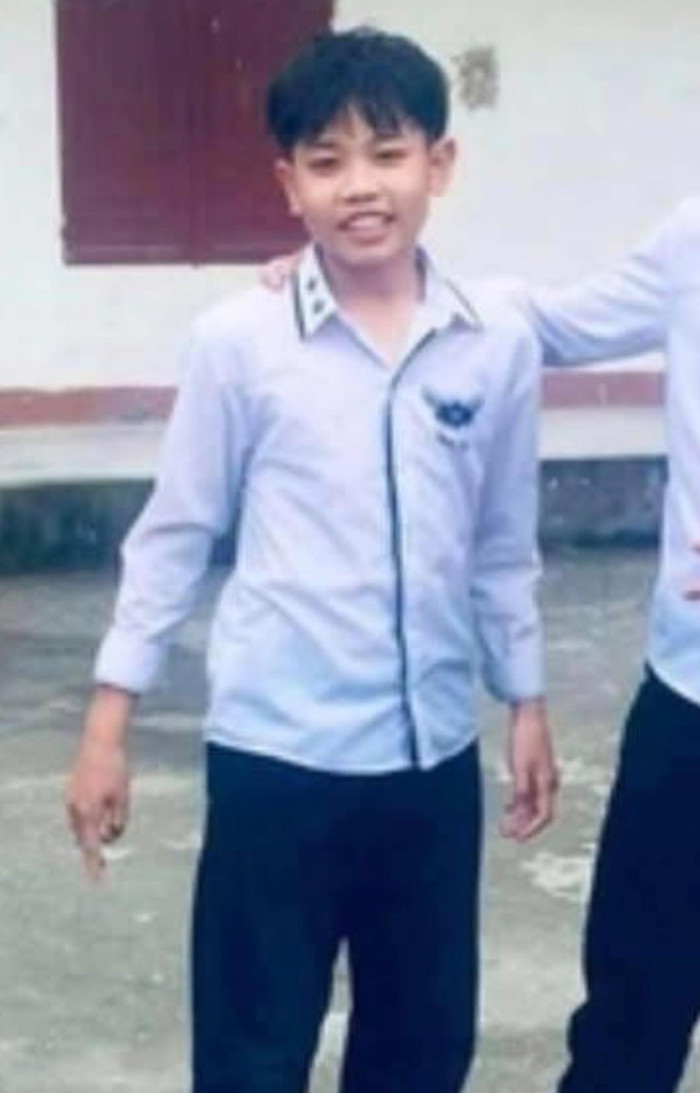 Lúc trước, Đình Bắc vừa học văn hoá, vừa tập luyện bóng đá chuyên nghiệp.