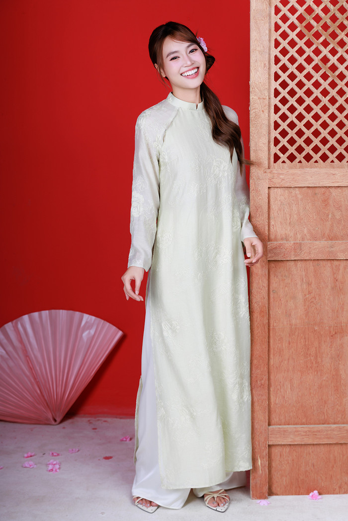 Ninh Dương Lan Ngọc nói 2025 là một năm cô chủ động “chậm lại để đi xa hơn”.