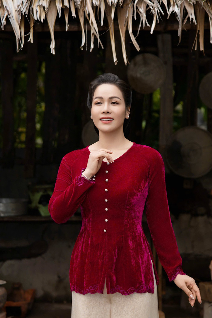 Nhật Kim Anh đang dành nhiều thời gian cho con gái và công việc.