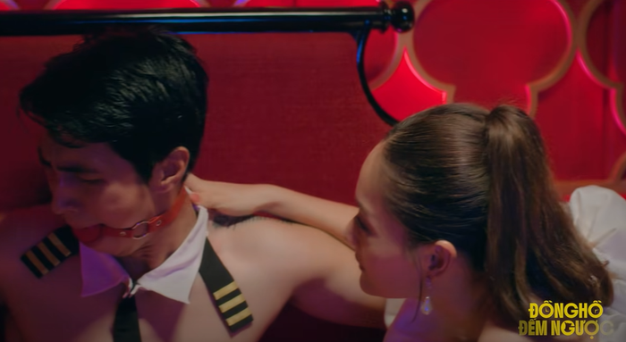 Nhân vật Thơ do Lan Phương đảm nhận có màn đánh ghen mang màu sắc bệnh hoạn, cuồng loạn