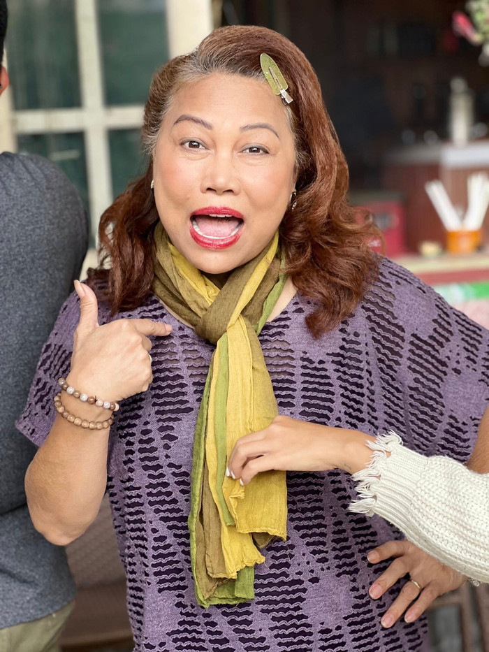 Nữ ca sĩ duy trì năng lượng lạc quan, được nhiều khán giả động viên khi phải điều trị bệnh.