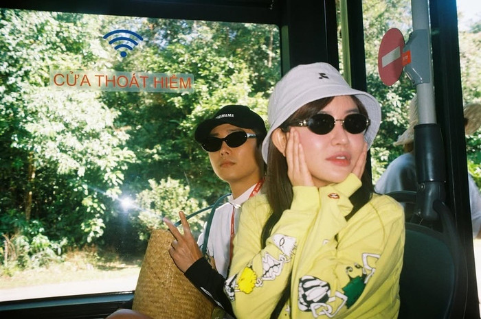 Tăng Duy Tân đăng ảnh tình tứ bên Bích Phương.