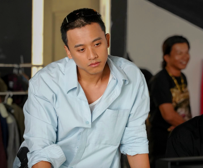 Mai Tài Phến đã dành một thời gian dài để chuẩn bị cho bộ phim đầu tay. Ảnh: FBNV