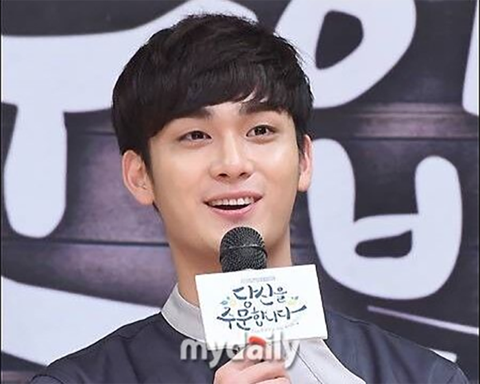 Jo Yoon Woo có nhiều vai diễn trên màn ảnh, song chưa thực sự nổi bật.