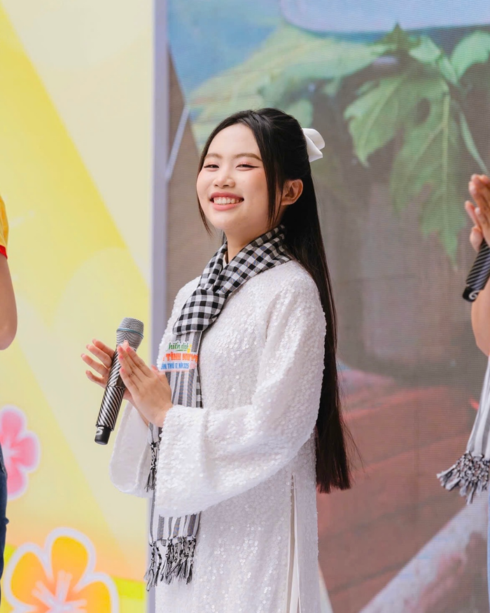 Quản lý của Phương Mỹ Chi 'ngã quỵ' sau khi cô mong muốn mở thêm số lượng vé cho khán giả.