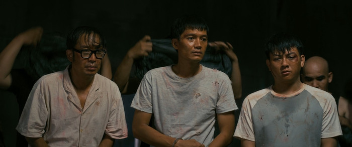 Hoài Lâm đã giảm gần 10kg nhằm phù hợp với tạo hình nạn nhân ốm yếu.