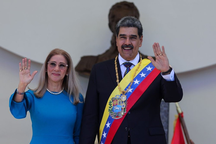 Tổng thống Venezuela Nicolas Maduro và vợ Cilia Flores tại Cơ quan lập pháp liên bang Palacio ở Caracas vào ngày 10 tháng 1 năm 2025. (Getty).