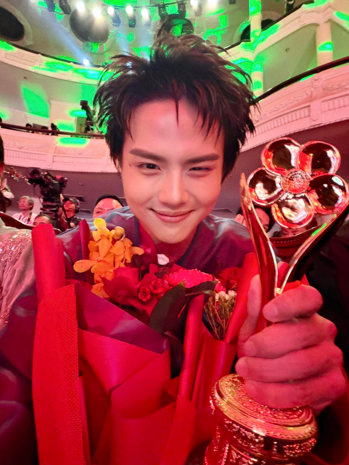 Duy Khánh được xướng tên ở giải thưởng Mai Vàng 2025.