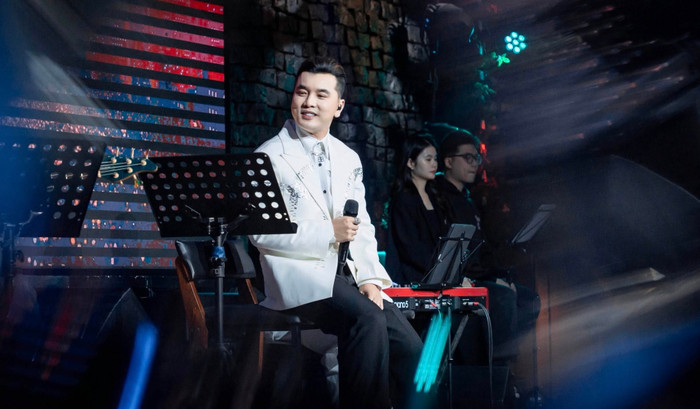 Ba dự án liên tiếp Ưng Hoàng Phúc gặp sự cố.