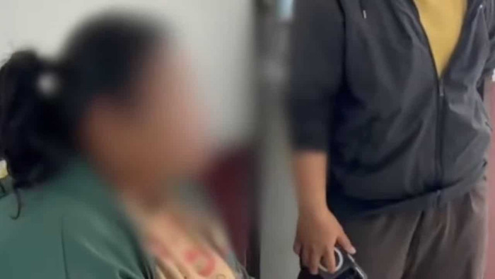 Bị cảnh sát truy đuổi, nam thanh niên phóng xe bỏ mặc bạn gái ngã xuống đường Ảnh 3