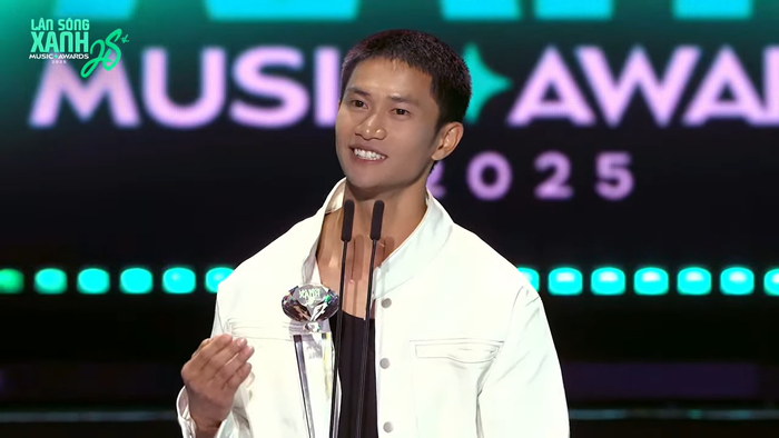 Trực tiếp lễ trao giải Làn Sóng Xanh 2025: Hòa Minzy được xướng tên Ảnh 1