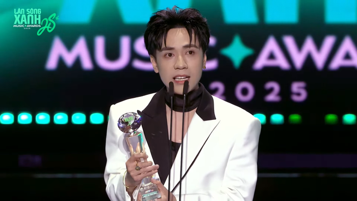Trực tiếp lễ trao giải Làn Sóng Xanh 2025: Hòa Minzy được xướng tên Ảnh 1