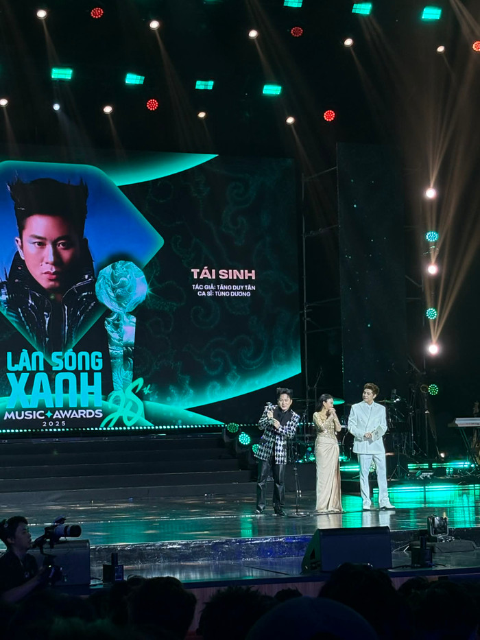 Tái sinh - Tùng Dương.