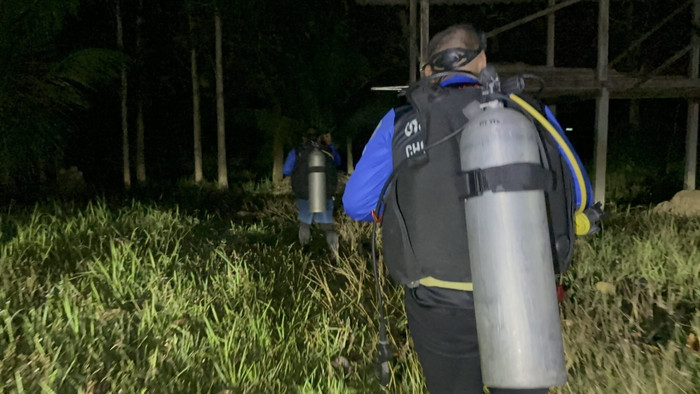 Đi làm về nhưng không thấy mẹ đâu, cô con gái gục ngã khi nhìn ra ao cá Ảnh 2