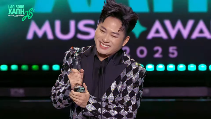 Tùng Dương xác nhận điều đặc biệt trên sân khấu Làn sóng xanh Ảnh 2