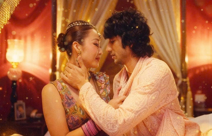 Khả Ngân đóng cặp cùng nam diễn viên Ấn Độ Shantanu Maheshwari trong&nbsp;Vạn dặm yêu em.