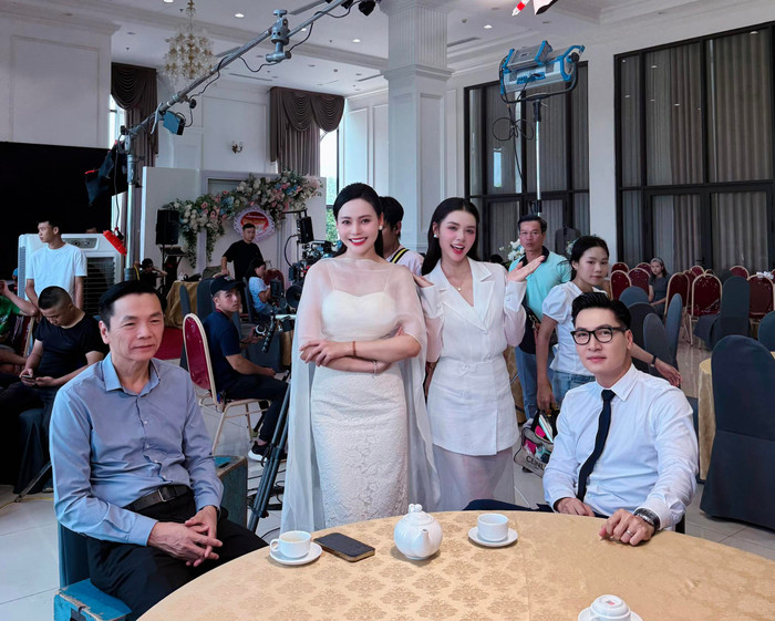 Huyền Trang đăng tải bức ảnh này kèm dòng trạng thái đầy cảm xúc (Ảnh: FBNV).