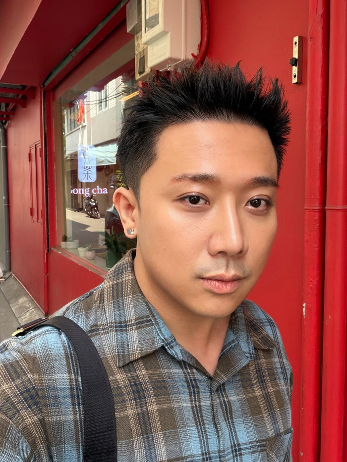 2025 đánh dấu cột mốc của Trấn Thành khi phim điện ảnh Bộ Tứ Báo Thủ của anh có doanh thu ấn tượng. Ca khúc trong phim cũng được nhiều khán giả yêu thích. 