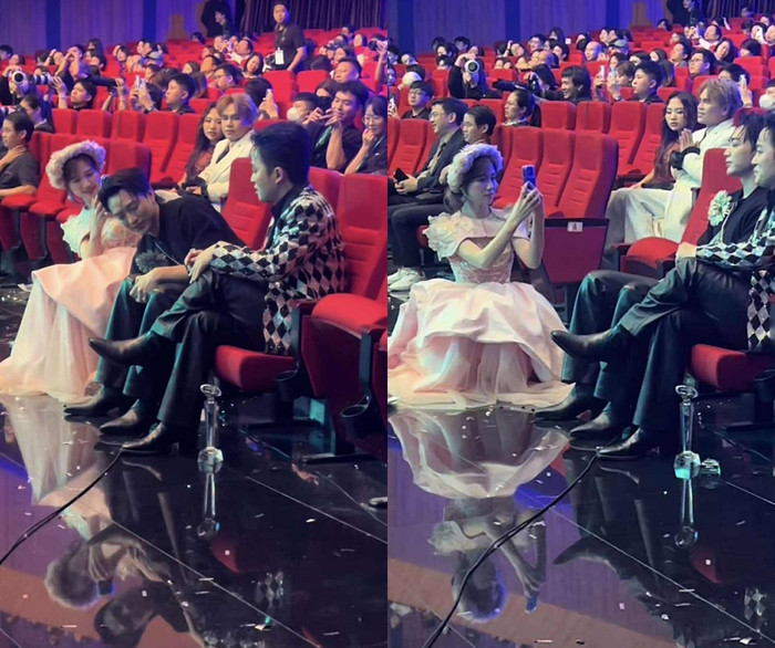 Hòa Minzy nhiệt tình quay hình giúp Soobin tại lễ trao giải Làn Sóng Xanh. (Ảnh chụp màn hình từ TikTok Chấn động showbiz)