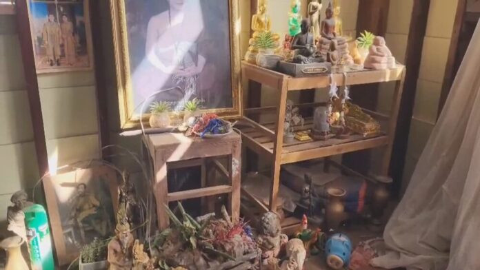 Mùi hôi thối bốc lên trong nhà cháu trai, dì ruột đi kiểm tra thì thấy cảnh đau lòng Ảnh 2