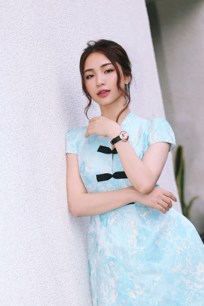 Hòa Minzy sở hữu chiếc đồng hồ phiên bản giới hạn trị trị giá 300 triệu đồng. Ảnh: FBNV