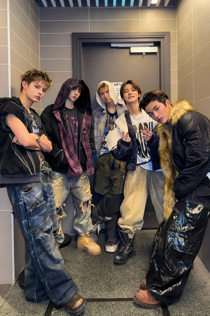 Phát ngôn trên sóng livestream của tân binh CORTIS bị chỉ trích Ảnh 2