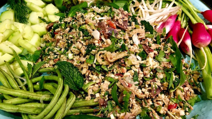 Vì sao đến đất nước của nữ trọng tài Lào, người ta không vội? Ảnh 5