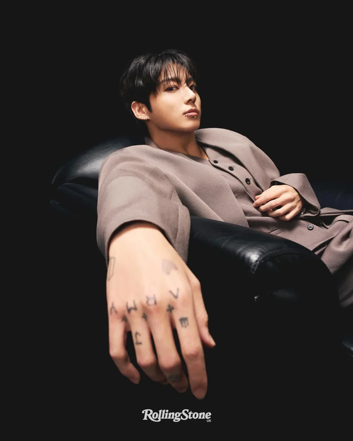 Jungkook cũng hé lộ về quá trình chuẩn bị cho màn tái xuất của BTS.&nbsp;