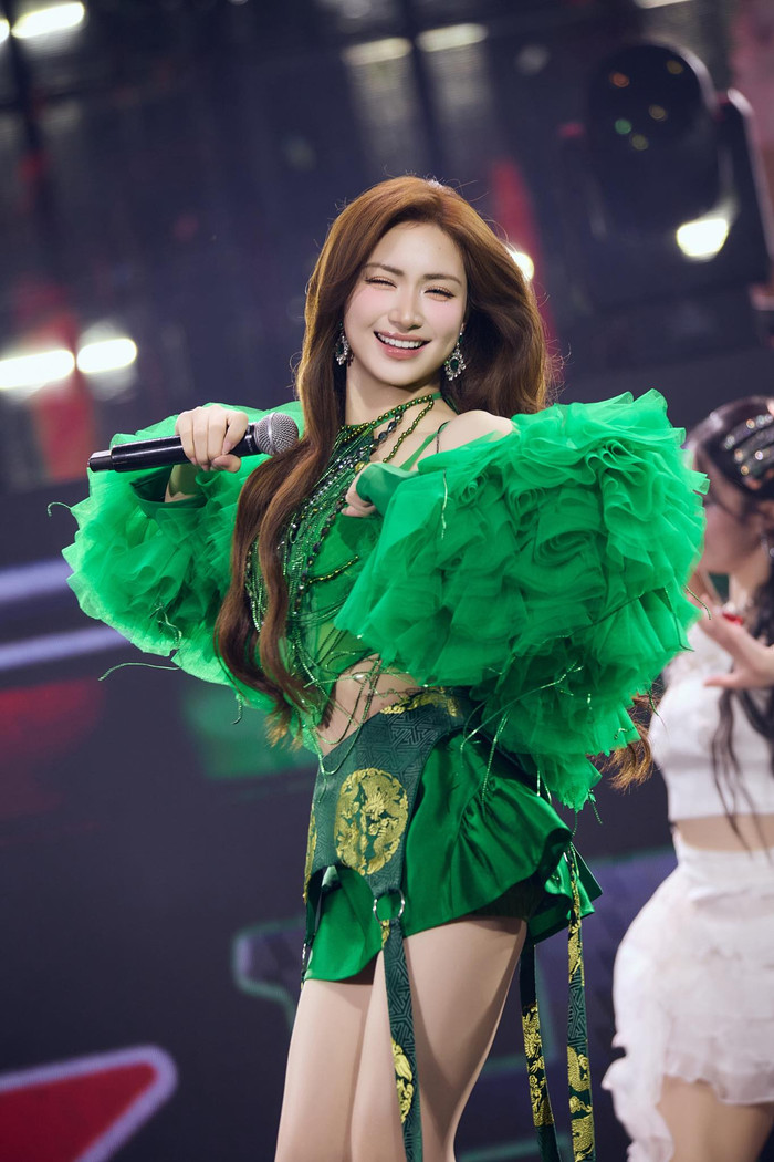 Khán giả đặc biệt mong chờ những phần trình diễn của Hòa Minzy trong fan concert sắp tới (Ảnh: FBNV).