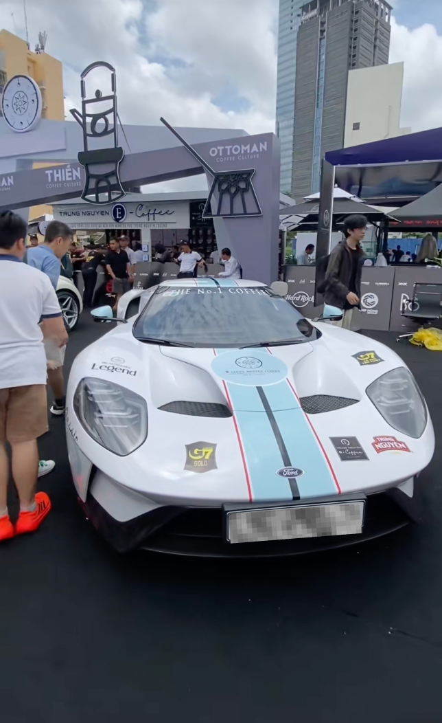 Mẫu Ford GT 67 Heritage Edition của ông Đặng Lê Nguyên Vũ xuất hiện tại sự kiện xe nổi tiếng. (Ảnh: chụp màn hình)