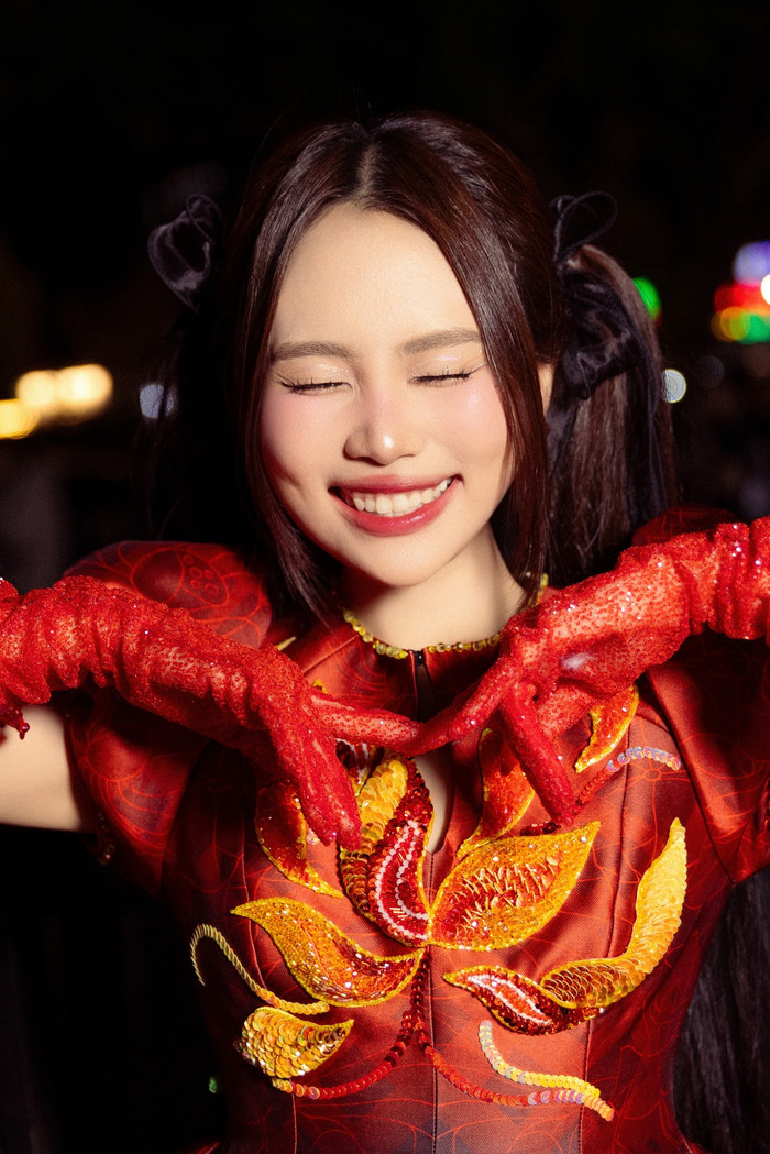 Hình ảnh của nữ ca sĩ Gen Z nhận được sự yêu mến của đông đảo khán giả ở nhiều độ tuổi khác nhau.