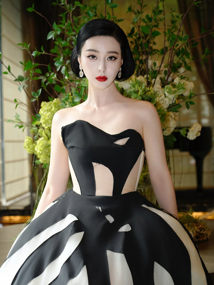 Phạm Băng Băng luôn xinh đẹp, chỉn chu mỗi khi xuất hiện. Ảnh: IGNV