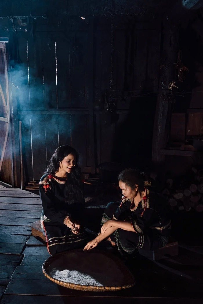 Bên trong nhà sàn của H'Hen Niê.