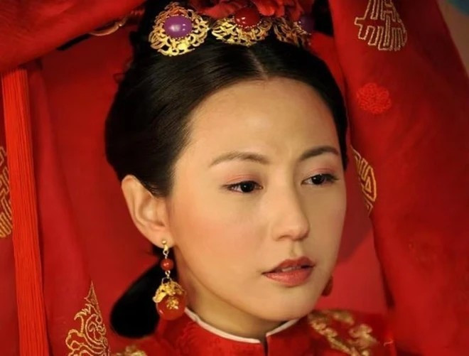 Ánh mắt chất chứa nỗi buồn của Nhược Lan trong Bộ Bộ Kinh Tâm.